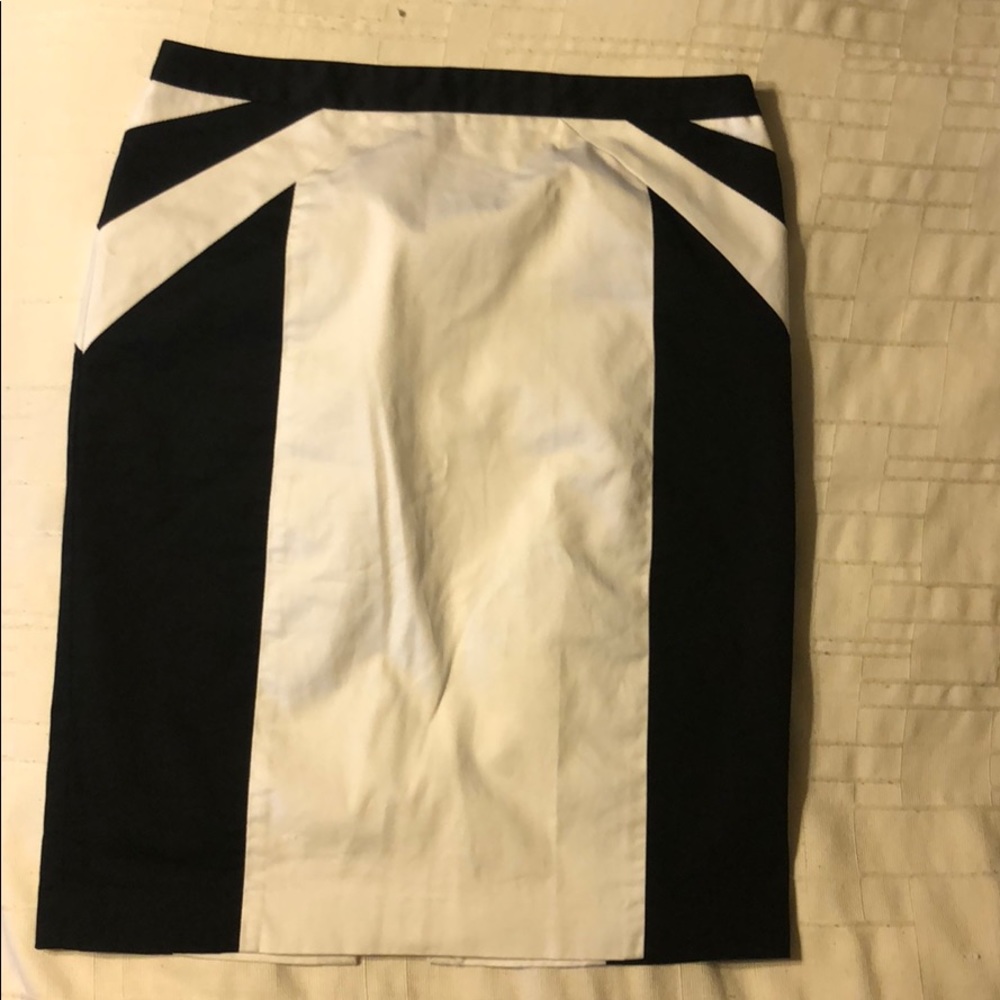 Express black and white pencil skirt